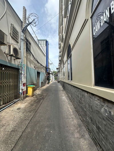 BÁN NHÀ 3 LẦU TÂY THẠNH – NHÀ MỚI VÀO Ở NGAY – GIÁ TỐT CHỈ 7 TỶ (TL)