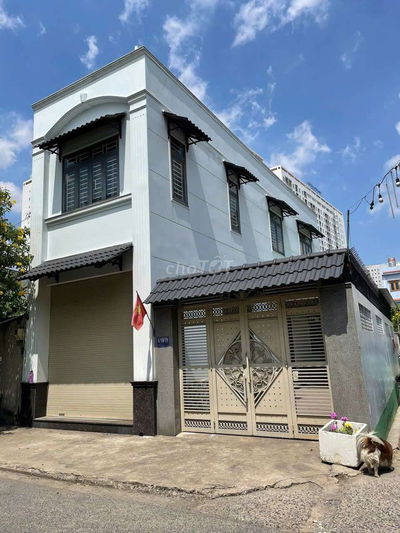 Cần cho thuê nhà P TTN Q12 DT 8 x15 .1 trệt 1 lầu 2PN.3 WS hẻm xe hơi