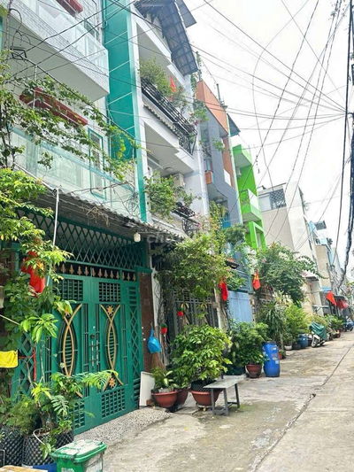 BÁN NHÀ LÊ VĂN QUỚI - 53M2 - 3 TẦNG - HẺM XE HƠI 6M - GIÁ CHỈ 6 TỶ TL