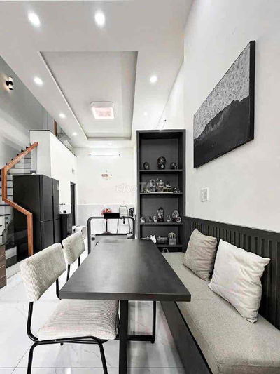 NHÀ ĐẸP HẺM OTO NGAY TRUNG TÂM QUẬN 9 - LÊ VĂN VIỆT - CHỈ NHỈNH 6.5Tỷ