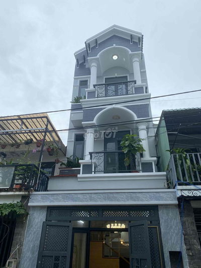 BÁN NHÀ 3 TẦNG MỚI ĐẸP ĐƯỜNG XE HƠI TRÁNH KHU DÂN TRÍ- LONG TRƯỜNG- QU