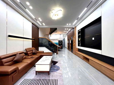 Chủ bán gấp nhà Thuận An giá 1ty350tr có 80m2 gần vincom Dĩ An