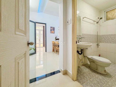 SIÊU PHẨM MỚI KHAI TRƯƠNG CĂN 1PN +  TÁCH BẾP BAN CÔNG ĐẦY ĐỦ NỘI THẤT