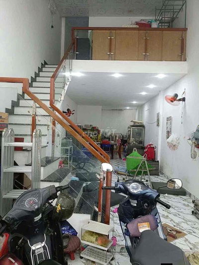 Cho thuê nhà 6tr/th DT;4x20 ( lửng 2pn kín)  Ấp 3 cuối liên khu 4/5 Vĩ