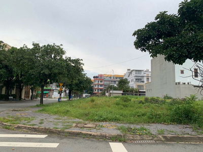 Ngộp BANK bán gấp lô GÓC đất biệt thự The Seasons giá 10 tỷ. DT 10x20