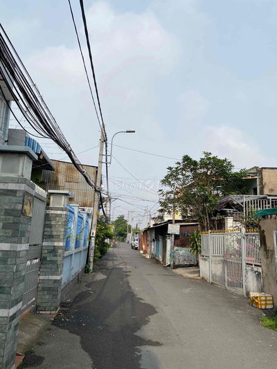 NHÀ NGAY QL13, THỦ ĐỨC. HẺM Ô TÔ