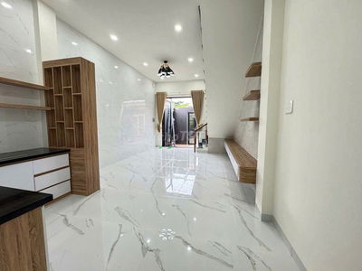 Nhà 1 trệt, 1 lầu, 50m2, Tân Lập 1, hẻm ô tô, ngã tư Thủ Đức, 5.X tỷ