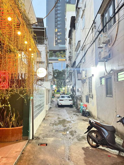 BÁN GẤP TÒA CHDV 6 TẦNG NGAY NGUYỄN TRÃI Q.1 HĐT KHOÁN 55T GIÁ 17,8 TỶ