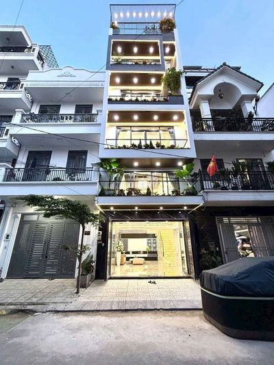 Nhà phố ful nội thất Master 1lững 4lầu đường 12m Nguyễn Văn Quá