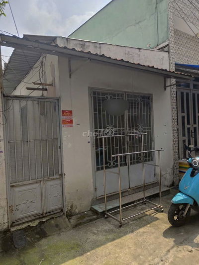 Bán nhà C4, 50m2, vuông vức , không lộ giới, HXH, ngay Dương Đức Hiền