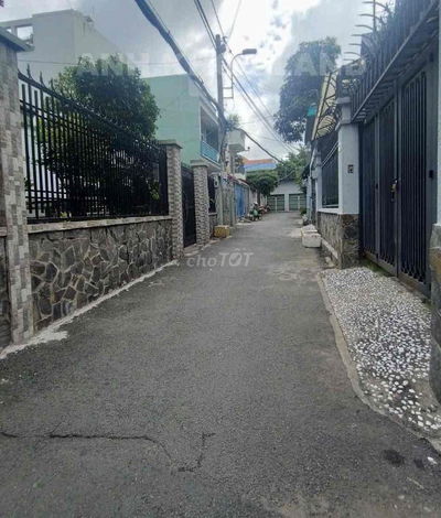 2 Dãy Trọ Giá Rẻ Linh Chiểu – Ngang 9,2m - hxh thông– giá 15 tỷ