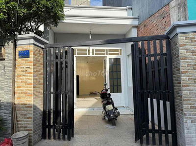 Nhà cấp 4 DT 88m2 hẻm xe hơi đường 109, gần Dương Đình Hội Q.9