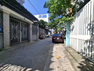 CHÍNH CHỦ cho thuê xưởng 200m2 Quốc Lộ 13, 17tr / Tháng