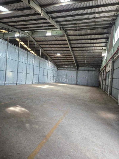 xưởng 320m2 đường xe 3 tấn có điện 3fa 12tr/tháng