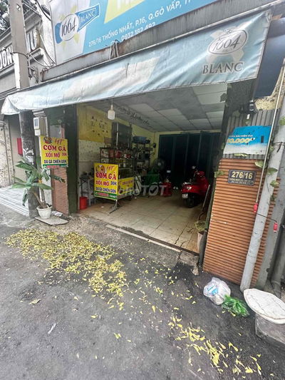 mb vỉa hè bán đồ ăn sáng