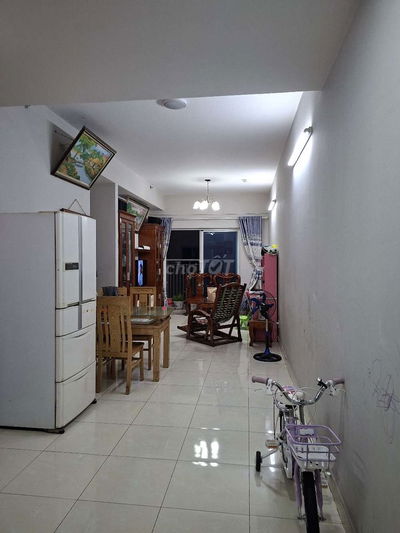 Cho thuê c cư Quân khu 7 2pn2w nhà đẹp nội thất xịn giá 6trxx