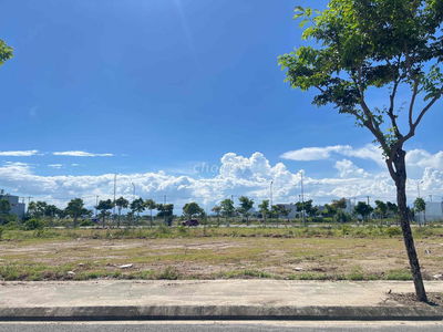 Bán Đất 100m2 Khu Đầm Sen Công Viên Hoà Quý