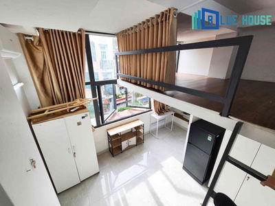 p14 q10 Ngay Đại học bách khoá. có cửa sổ. có gác