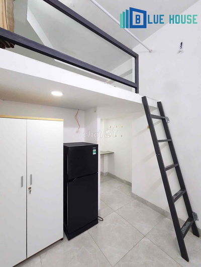 606/156 3/2 p14 q10 hẻm xe hơi vào được.Ngay ĐH Bách Khoa