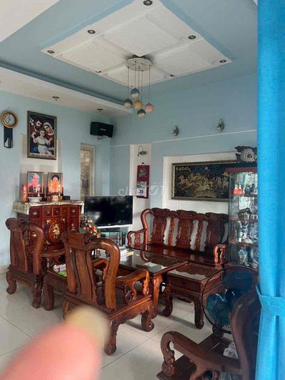 Cho thuê nhà MTKD đường Vành Đai Trong DT 8x21 xd 3,5 tấm . Giá 35tr