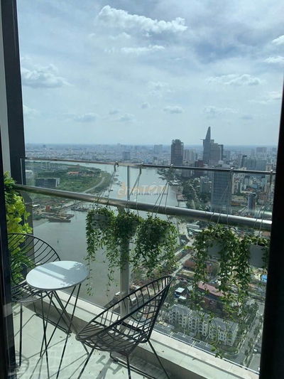 1PN BAN CÔNG THOÁNG MÁT - NEW 100%