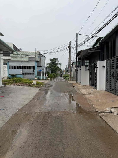 BÁN NHÀ MỚI 1 TRỆT 1 LẦU – tại Biên Hoà thổ cư 100% – Diện tích 4