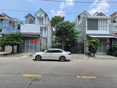 Rẽ Nhất Khu TTHC Dĩ An,phường Dĩ An,TP Dĩ An