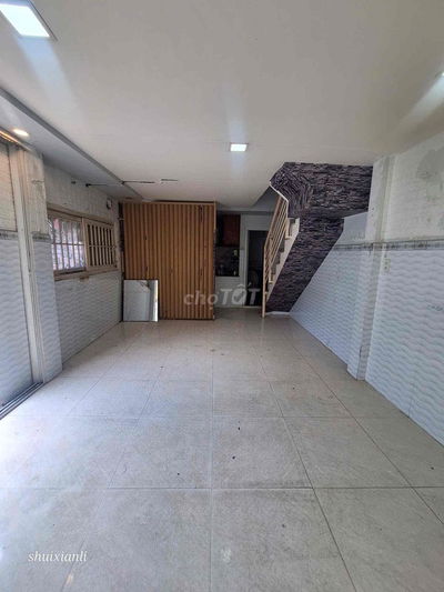 Nhà 1/ liên khu 4-5 - 1 lầu 2pn-2wc 5tr/ tháng