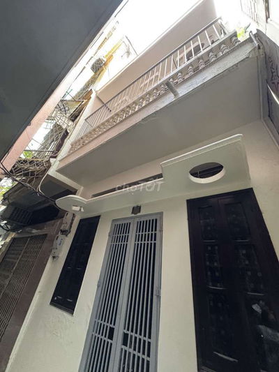 NHÀ PHỐ NGỌC HÀ, QUẬN BA ĐÌNH, ĐỐI DIỆN CỔNG VÀO LĂNG BÁC, NHỈNH 6 TỶ