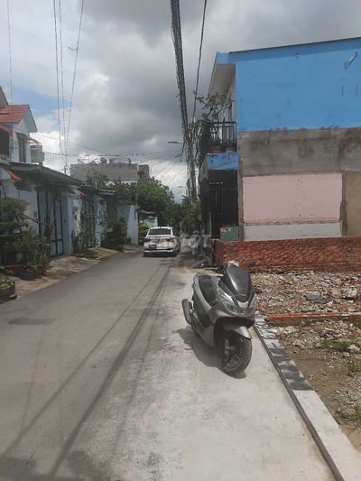 Bán lô đất 53m2, hẻm ô tô, P Long Trường Q9