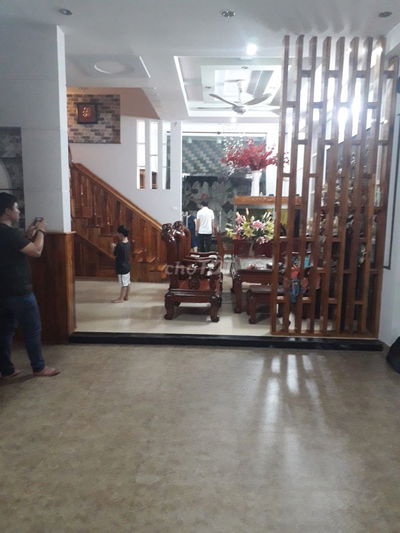 Cho thuê Biệt thự Cao Lỗ (Đồng Diều), P.4, Q. 8.