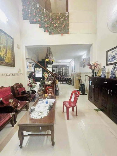 Bán nhà mới về ở luôn, xe hơi chạy ngang nhà - 76m², 3 tầng. hơn 7 Tỷ