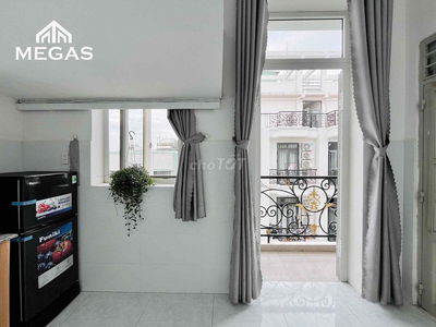 Phòng Trọ Có Gác Ban Công Ngay Emart Phan Văn Trị