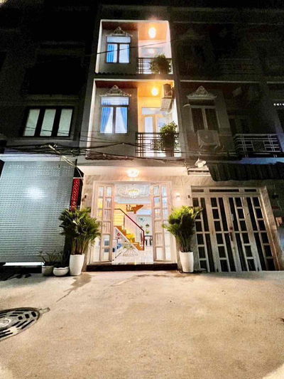 📕📕📕BÁN NHÀ ĐẸP 2 LẦU - 4PN - HẺM XE HƠI ĐẾN NƠI - TT.NHÀ BÈ.