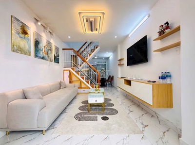 Nhà đẹp full nội thất, ô tô đậu cửa. Cống Lở, P.15, Tân Bình.