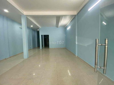 Cho Thuê Nhà Đẹp ngang 6m cửa kính 1 trệt 1 lầu mặt tiền kinh doanh Đ.