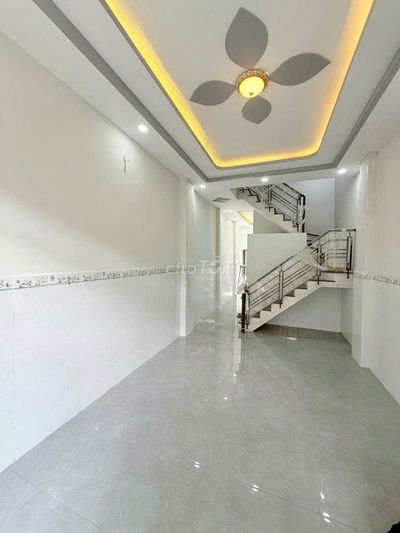 NHÀ MỚI, MUA Ở NGAY- Đ ÂU CƠ- SÁT Q 11, Q TB- HẼM XE HƠI- CHỈ 4.xxx TỶ