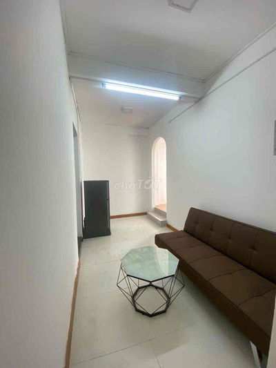 Giá Tốt!! 1PN Tách Bếp 40m2 4ng4xe Thang Máy Hẩm Xe Ngay ĐH Bách Khoa