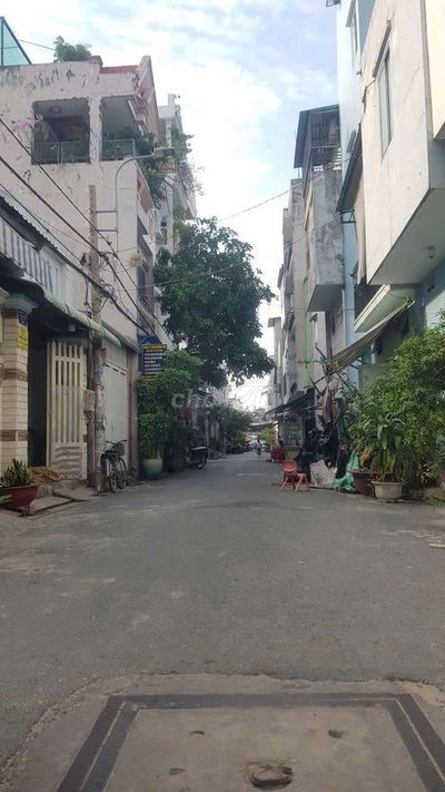 LIÊN KHU 1-6 DT 8X20M(2 SỔ LIỀN CÓ TÁCH LẺ) - HẺM OTO - 11 TỶ 200TR TL