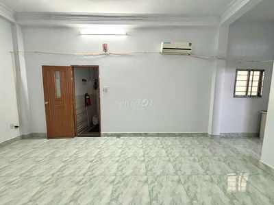 PHÒNG SẴN NỘI THẤT RỘNG RÃI THOÁNG