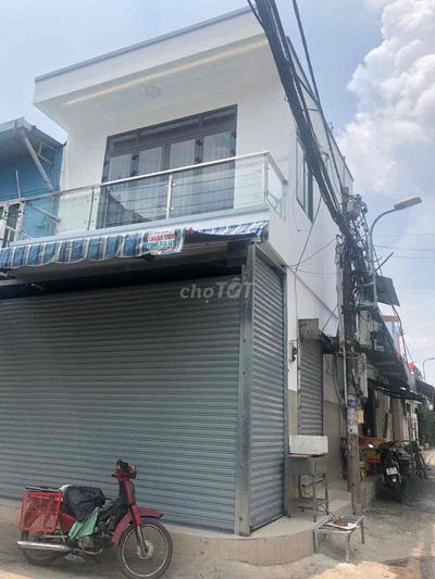 nhà 6,7 tỷ chợ 2 mặt tiền có TL