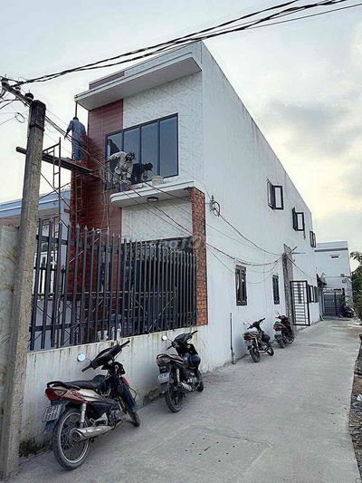 Nhà sHR góc 2 mặt tiền Phước Lý giáp Bình Chánh