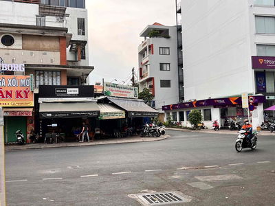 Cần cho thuê mặt bằng buổi chiều từ 14h góc 2 mặt tiền