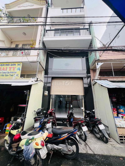 CHO THUÊ NHÀ MẶT TIỀN CHỢ RẠCH ÔNG, 4 TẦNG, NHÀ MỚI, 35TR/ THÁNG