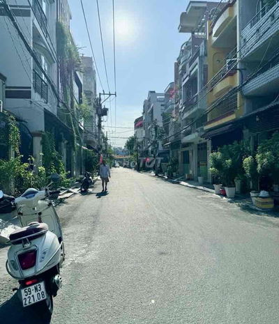 Q.11_HẺM THÔNG XE TẢI_LẠC LONG QUÂN_4.05 x 15.6_VUÔNG ĐẸP_2 TẦNG_SHR