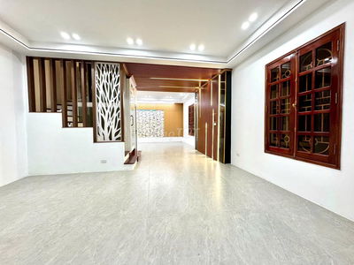 NÀNG THƠ TÂY HỒ, XUÂN LA, 45M2, 6 TẦNG 10 TỶ, LÔ GÓC, Ô TÔ ĐỖ GẦN.