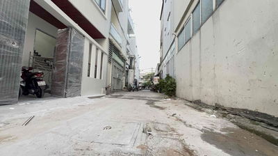 ĐẤT ĐẸP KẾ BÊN BIỆT THỰ ĐƯỜNG 9 LINH TÂY (10x17,5) 175M2 CHỈ 10,5TỶ