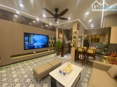 Tiện ích hồ Ba Mẫu, ngõ thông, ô tô gần - 52m x 4 tầng MT 4.6m nở hậu - 12.3 tỉ