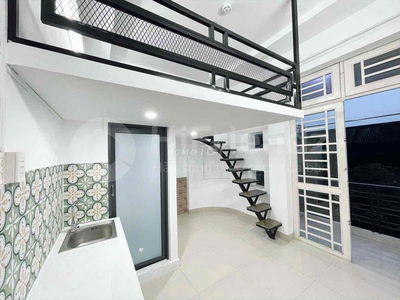 CHO THUÊ PHÒNG BAN CÔNG GÁC CAO TRỐNG SẴN NGAY QUANG TRUNG, CV LÀNGHOA