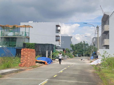 Đất đẹp 60m2, sổ riêng, tại đường 8 phường Long Phước Quận 9 giá 2 tỷ